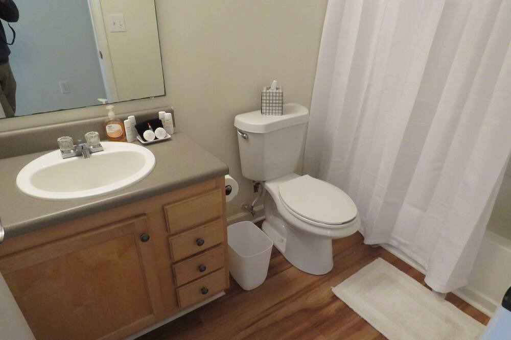 Photo of Bathroom in Keowee