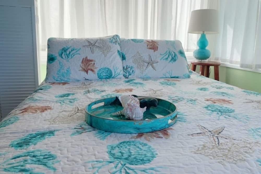 Photo of Bedroom in Punaluu