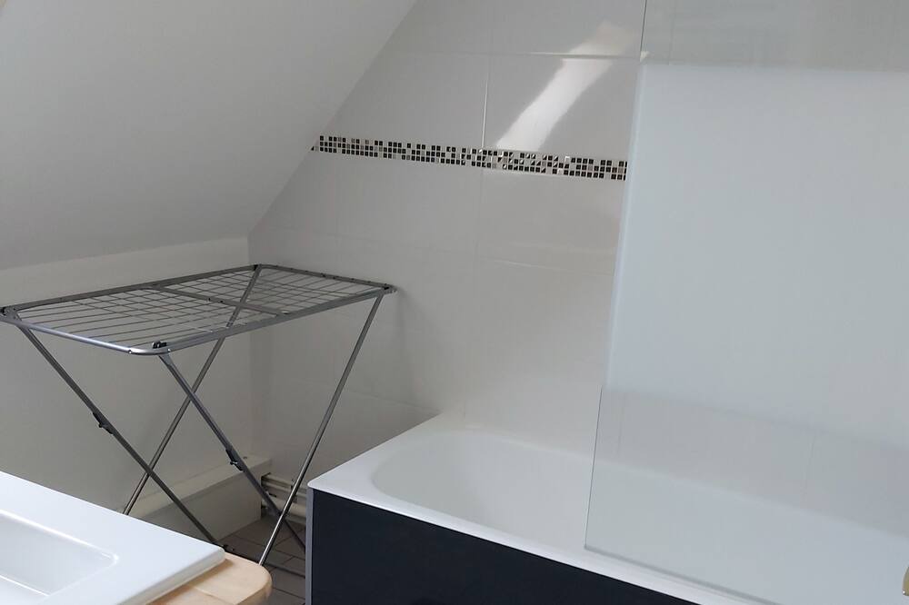 Photo of Bathroom in Courseulles-sur-Mer