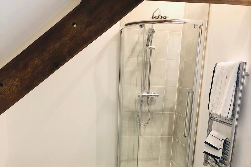 Photo of Bathroom in Gavray