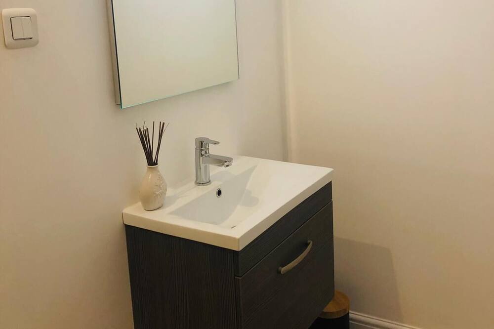 Photo of Bathroom in Gavray