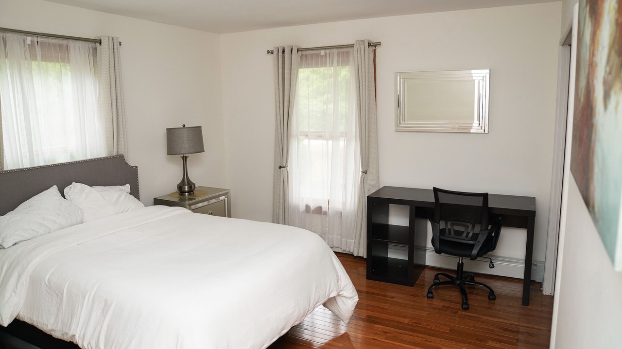 Photo of Bedroom in Middle Hope