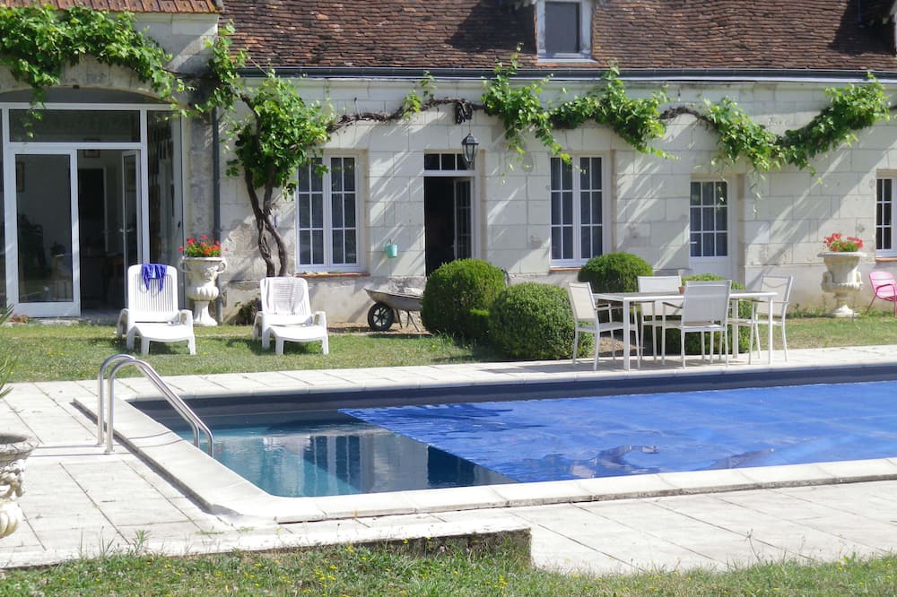 Photo of Outdoor in Blere