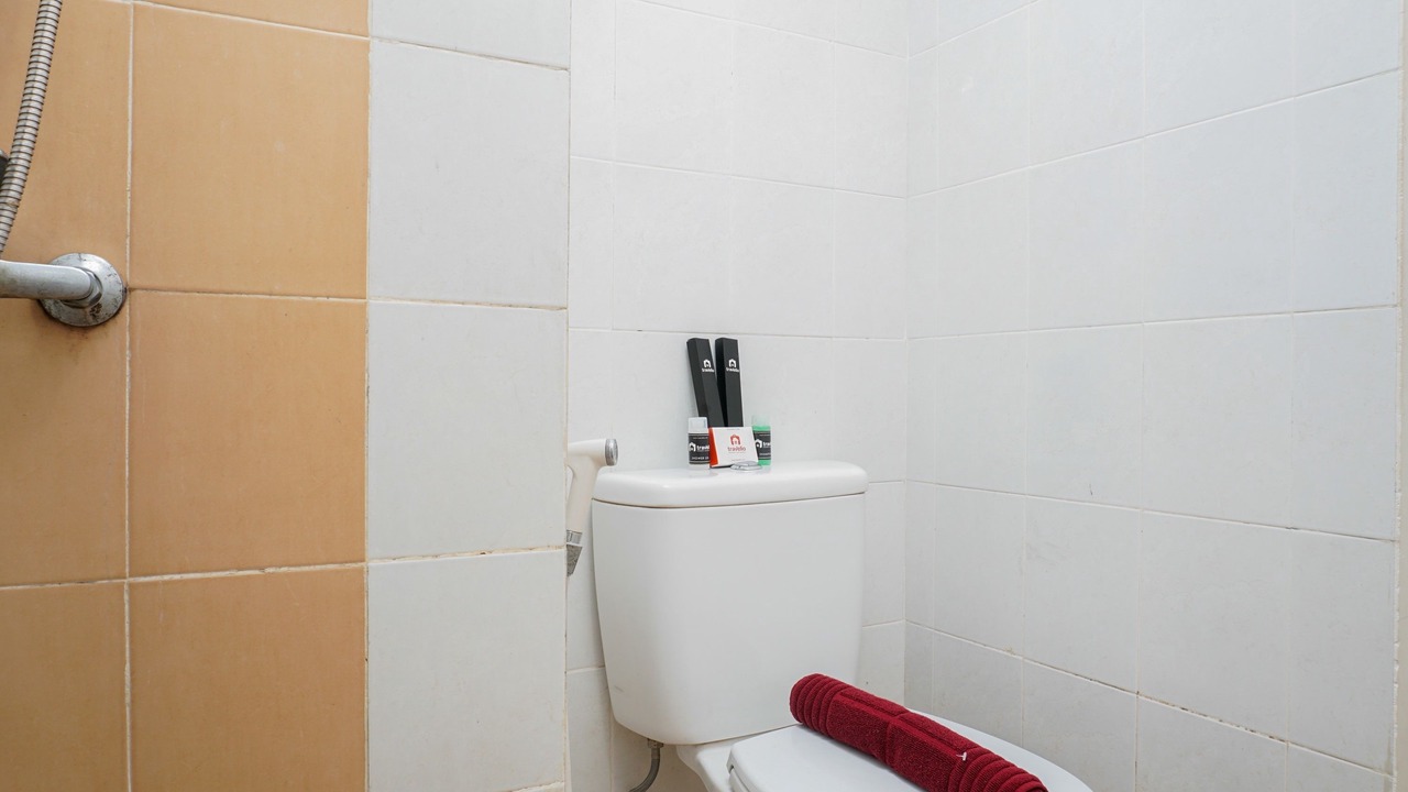 Photo of Bathroom in Pondokcina