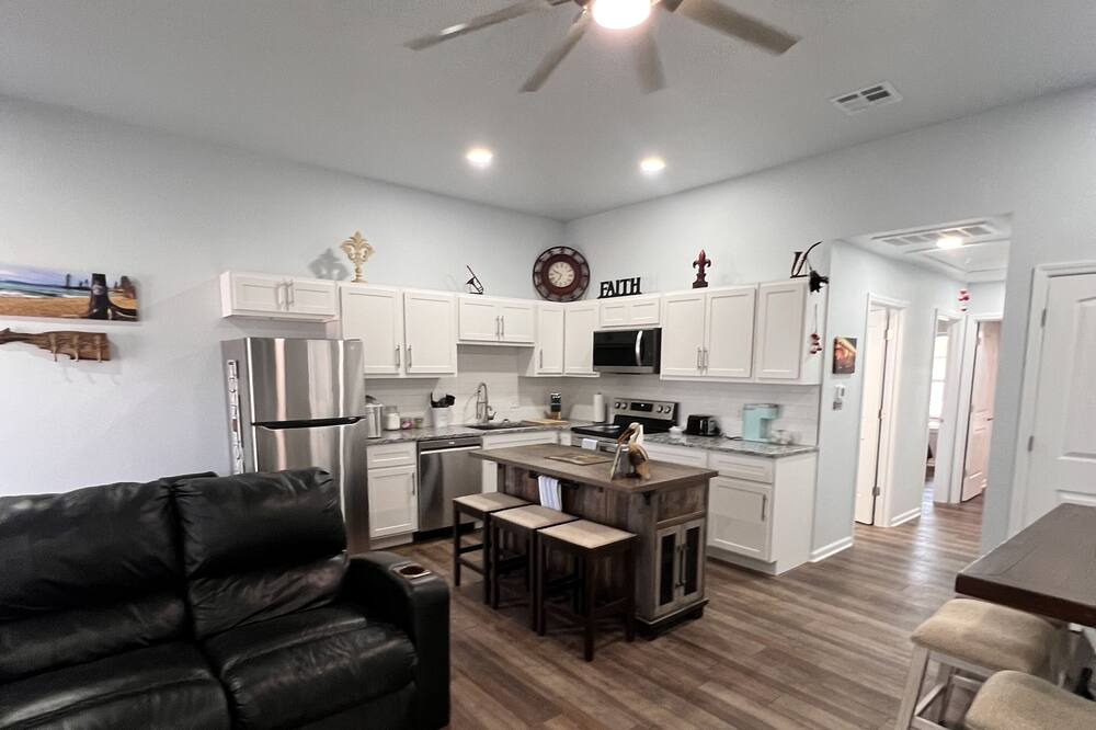 Photo of Livingroom in Kingston