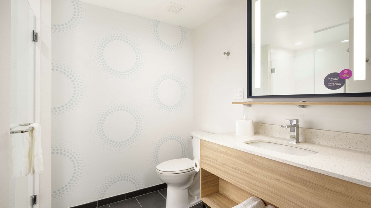 Photo of Bathroom in Graysville