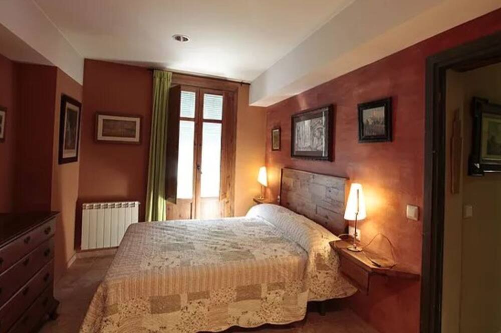 Photo of Bedroom in Ponts