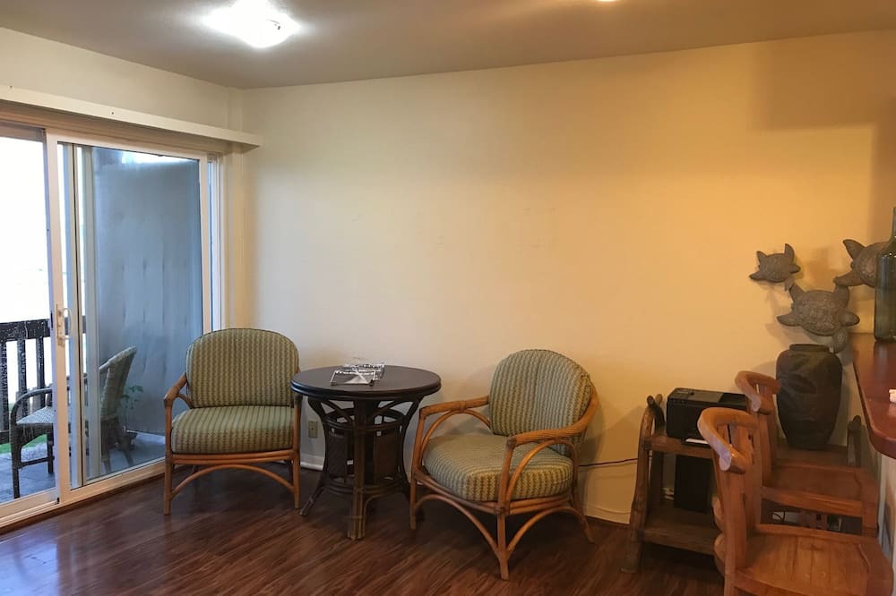 Photo of Bedroom in Waialua