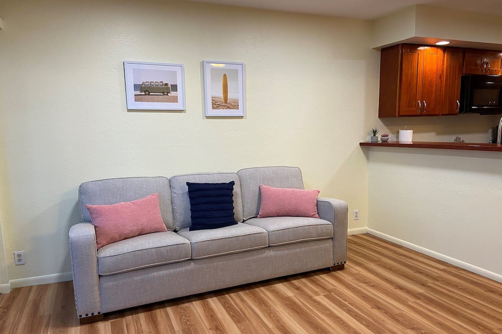 Photo of Bedroom in Waialua