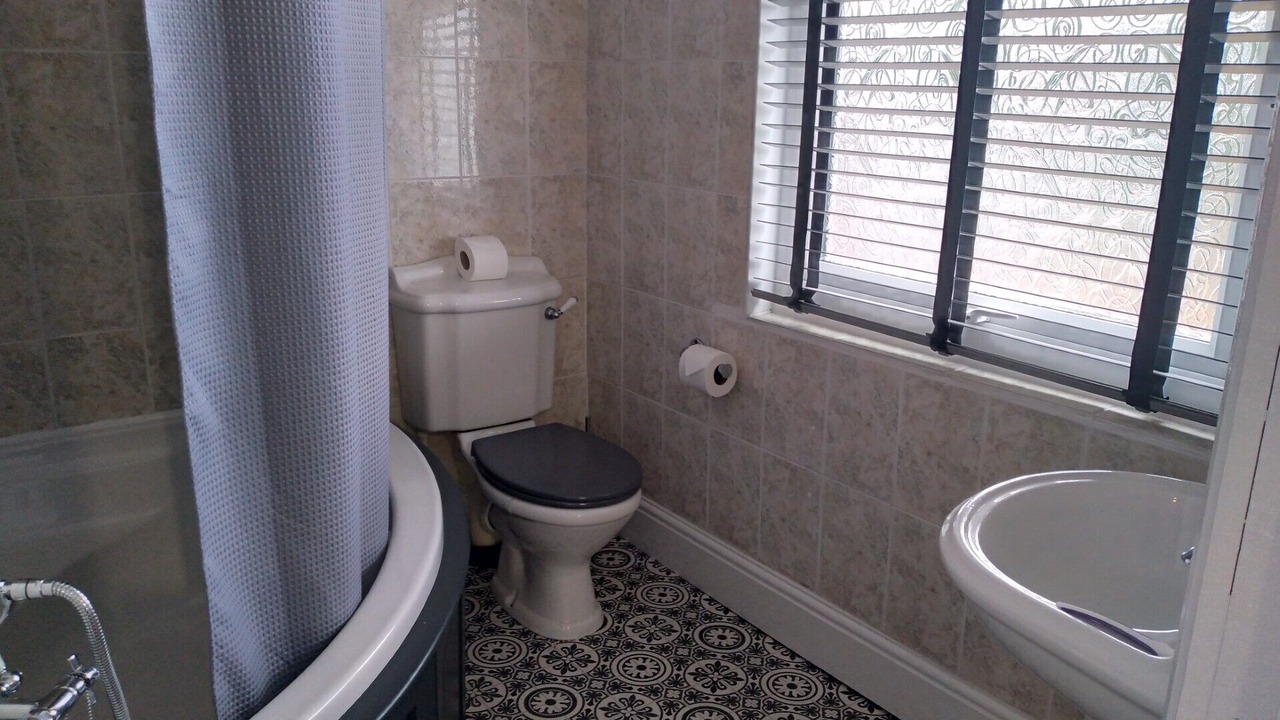 Photo of Bathroom in Ferrybridge