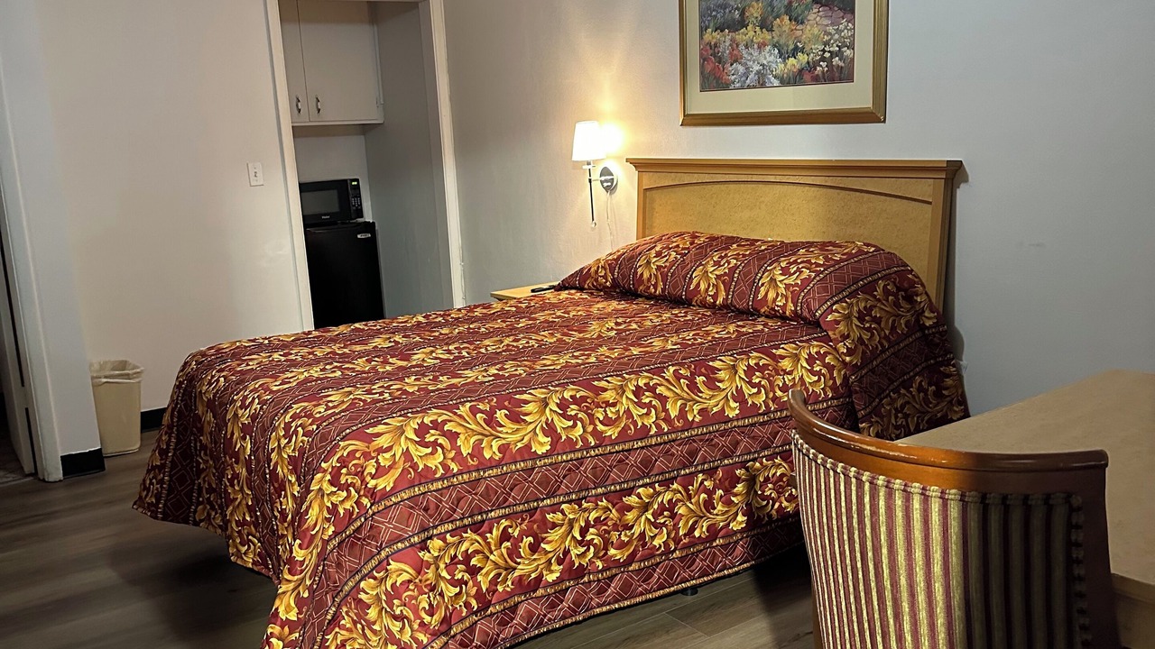 Photo of Bedroom in SeaTac