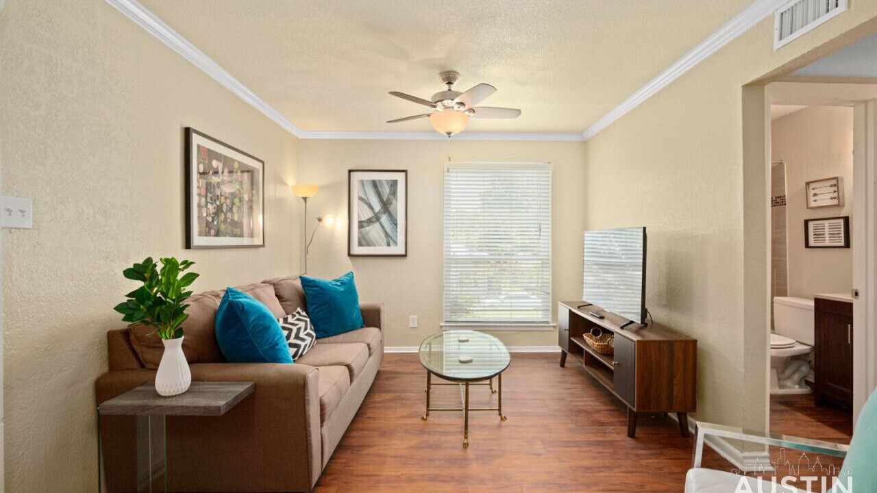 Photo of Livingroom in Cherrywood