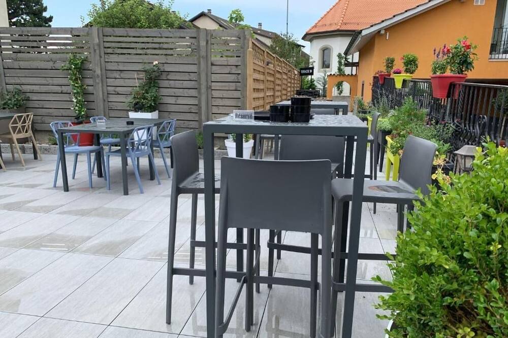 Photo of Patio Balcony in Romanel-sur-Lausanne