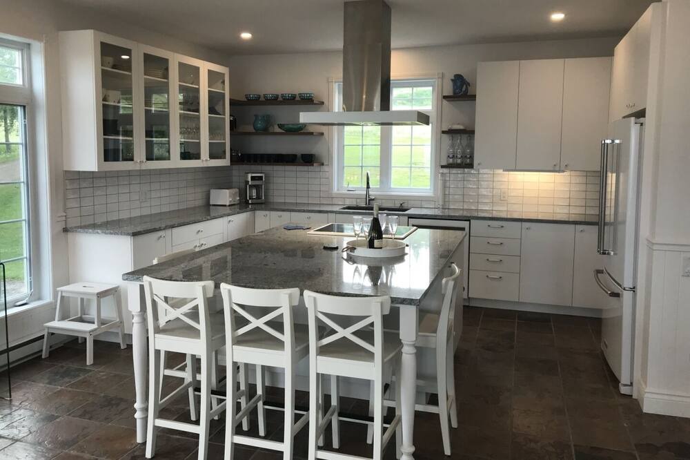 Photo of Kitchen in La Malbaie