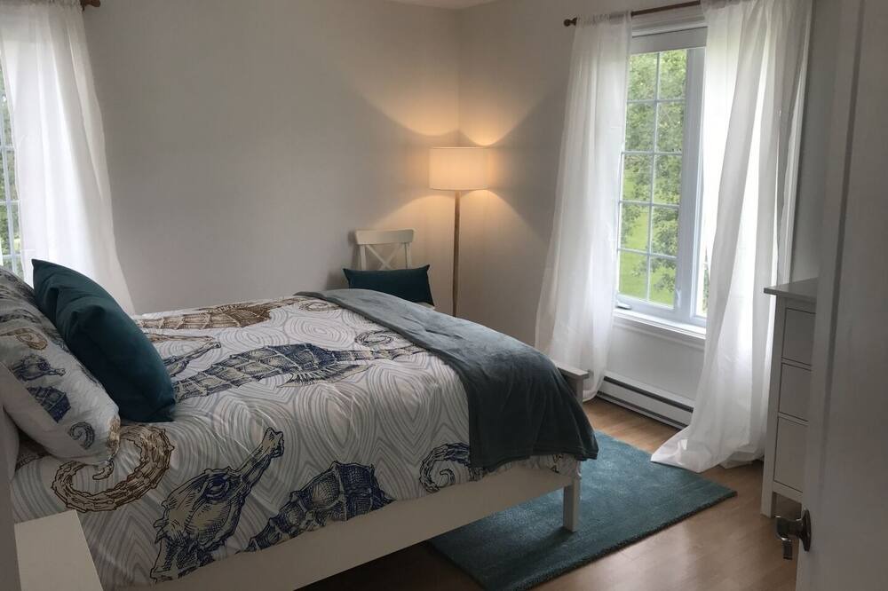 Photo of Bedroom in La Malbaie