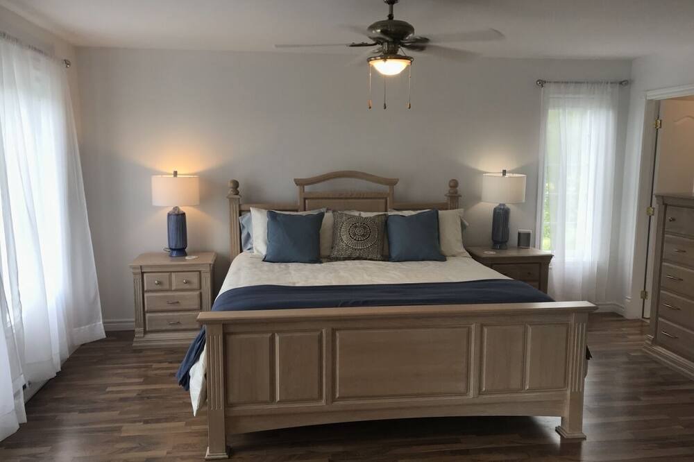 Photo of Bedroom in La Malbaie