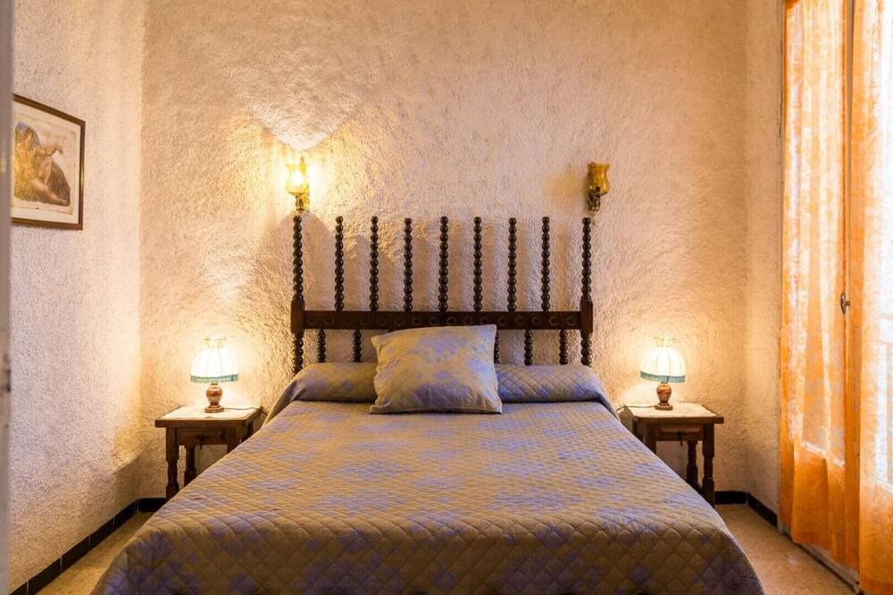Photo of Bedroom in Sainte-Marie-la-Mer