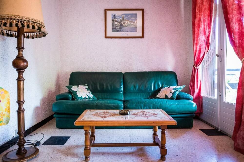 Photo of Livingroom in Sainte-Marie-la-Mer