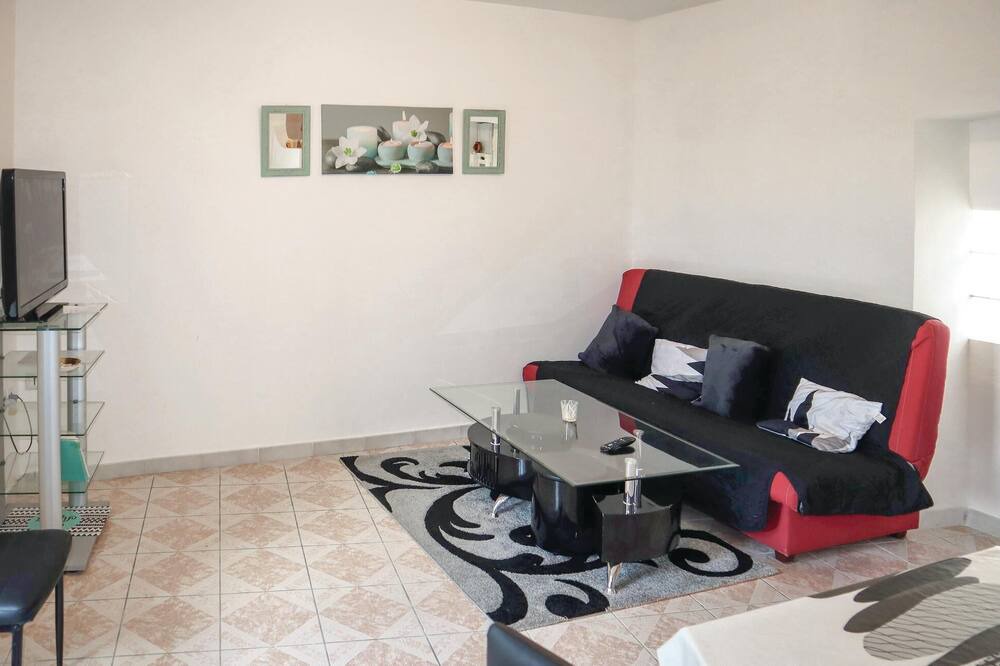 Photo of Others in Sablet