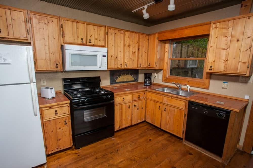 Photo of Kitchen in Chatsworth