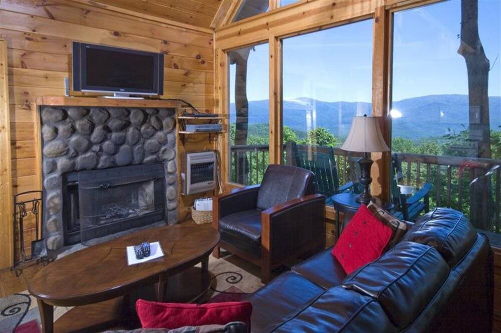 Photo of Livingroom in Chatsworth