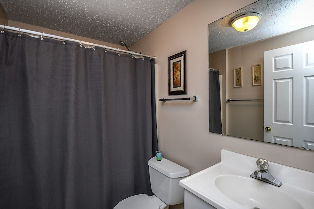 Photo of Bathroom in McHenry