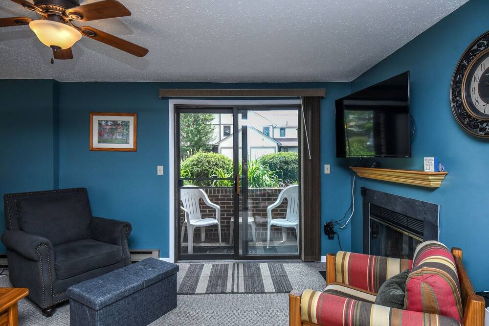 Photo of Bedroom in McHenry