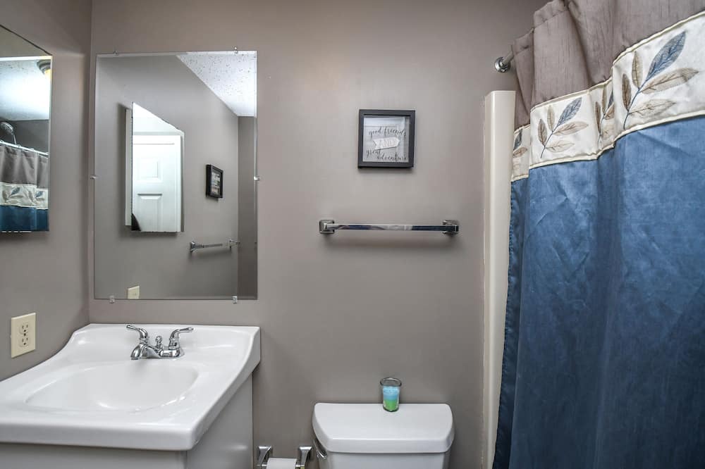 Photo of Bathroom in McHenry