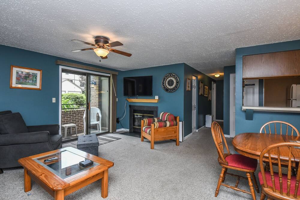 Photo of Bedroom in McHenry