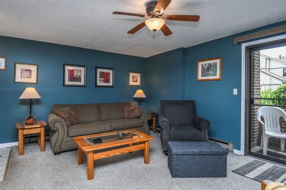 Photo of Bedroom in McHenry