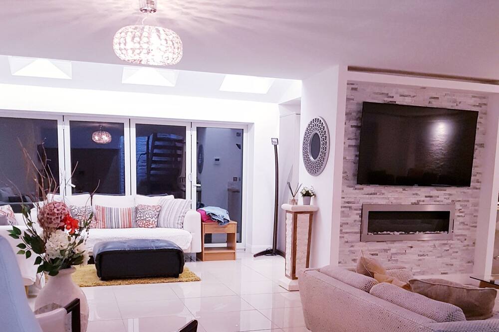 Photo of Others in Barry