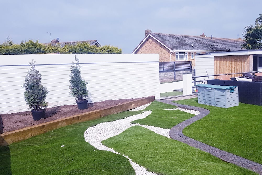 Photo of Others in Barry