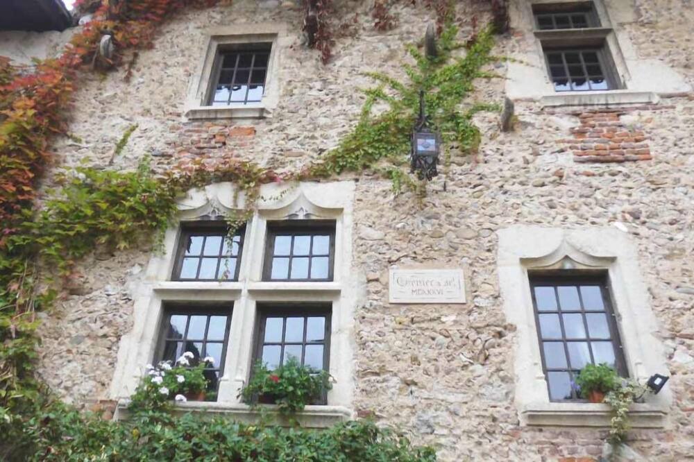 Photo of Outdoor in Perouges