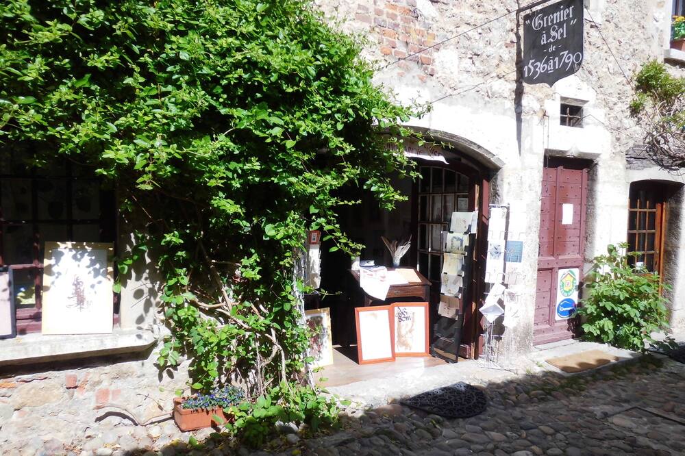 Photo of Outdoor in Perouges