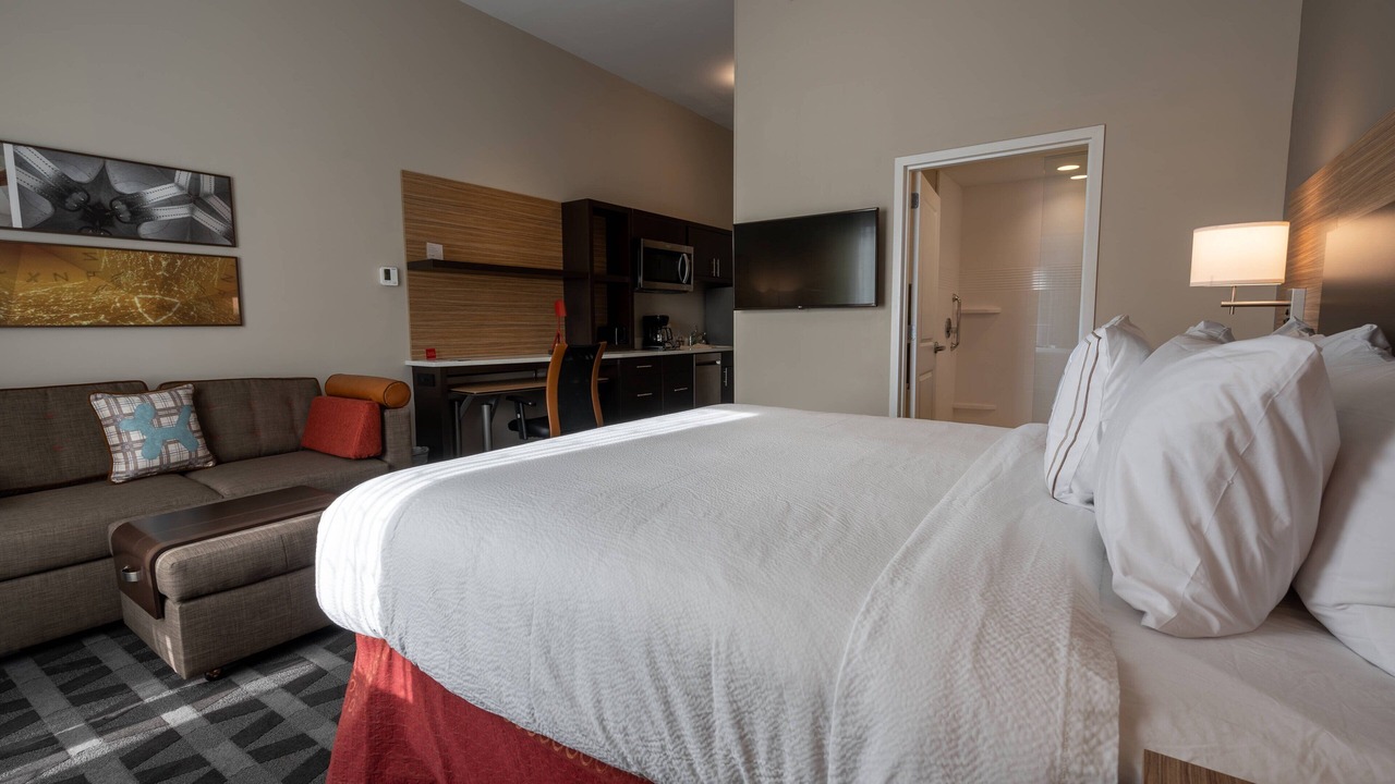 Photo of Others in Clinton