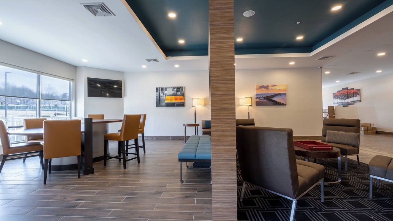 Photo of Others in Clinton