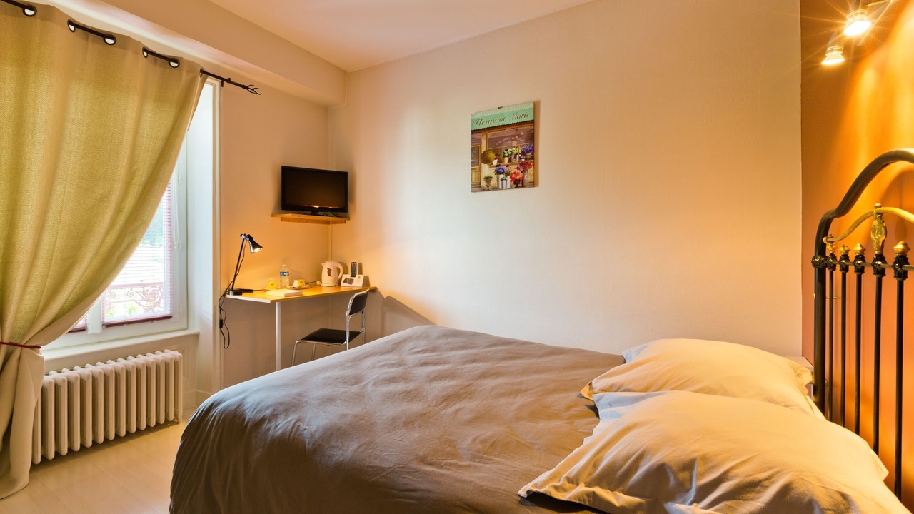 Photo of Bedroom in Ambert