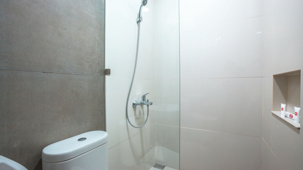 Photo of Bathroom in Tanjung Duren Utara