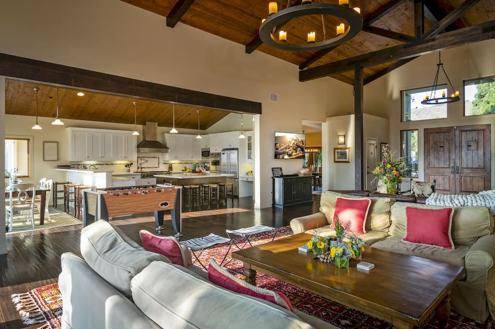 Photo of Livingroom in Solvang