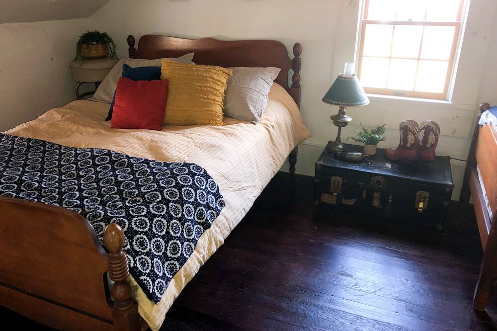 Photo of Bedroom in Wurtsboro