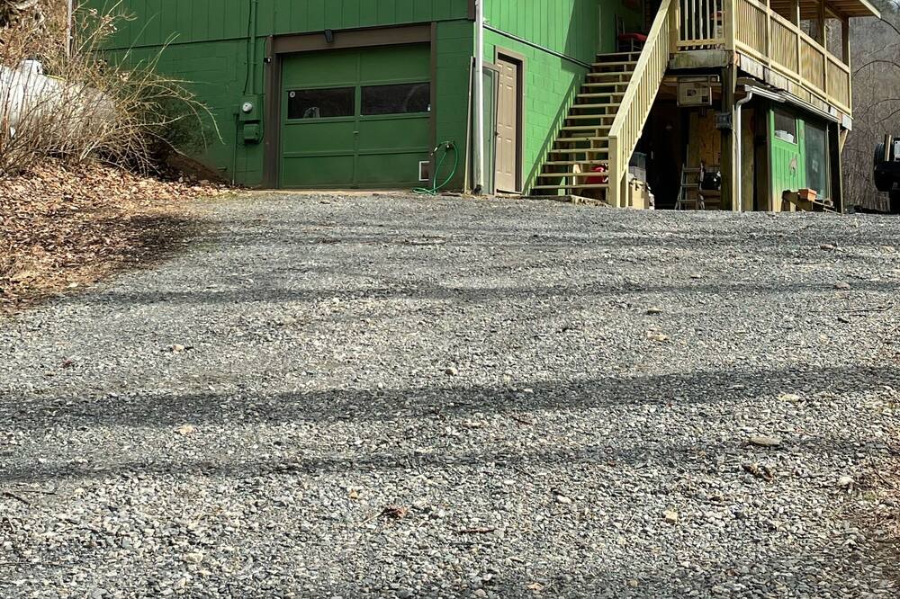 Photo of Others in Barnardsville