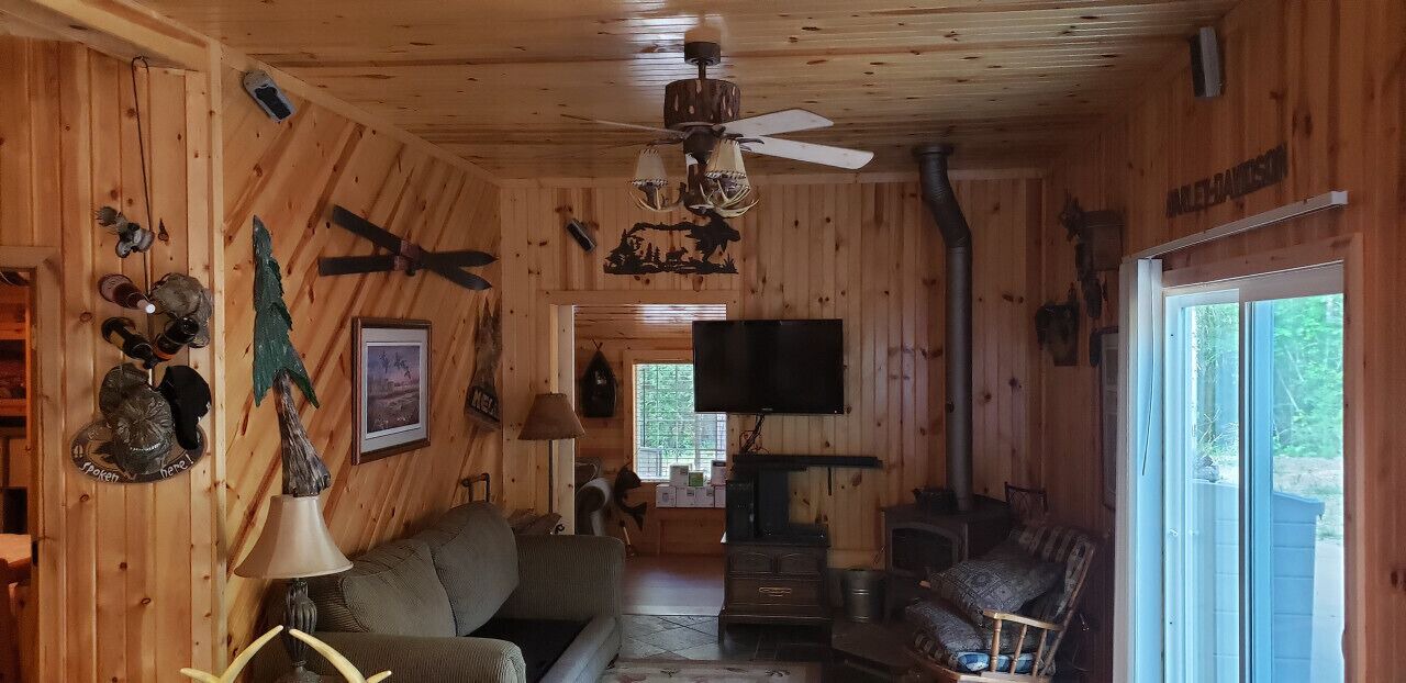 Photo of Livingroom in Pembine