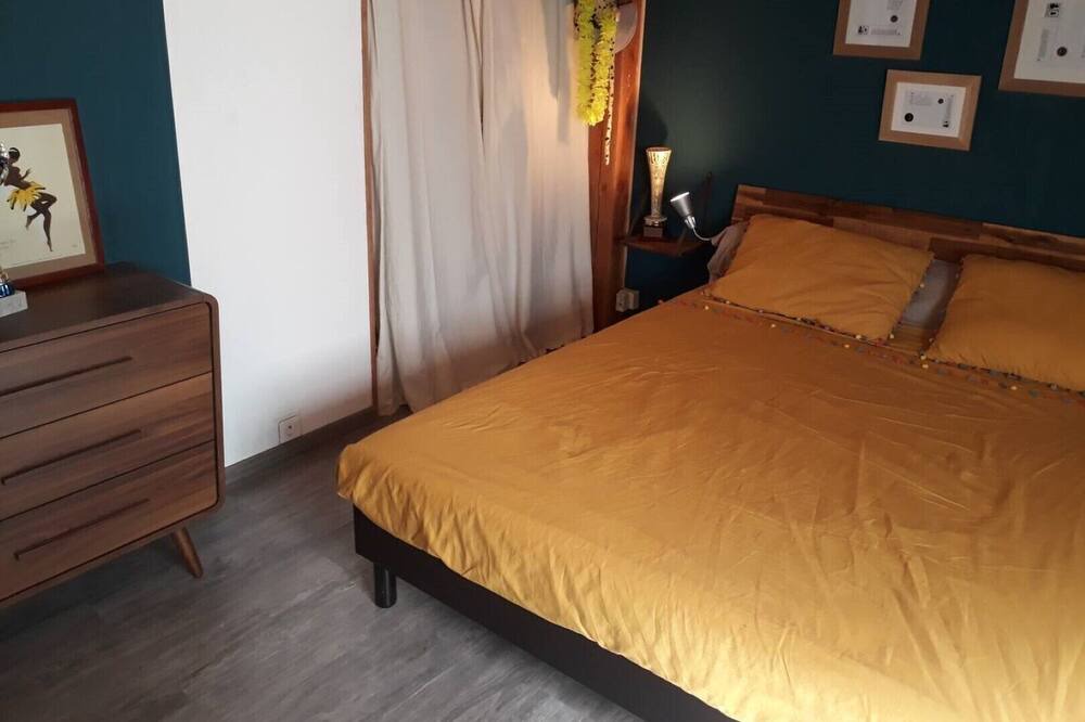 Photo of Bedroom in Roquemaure