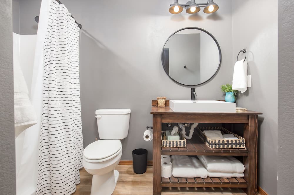 Photo of Bathroom in Sulphur