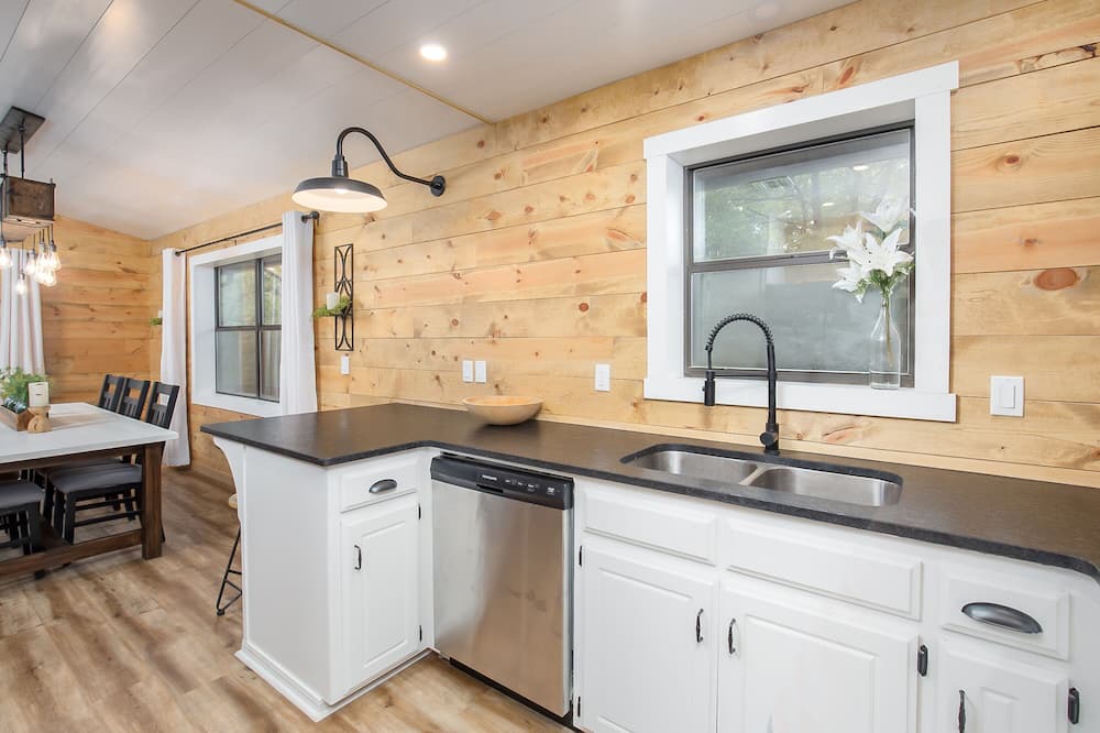 Photo of Kitchen in Sulphur