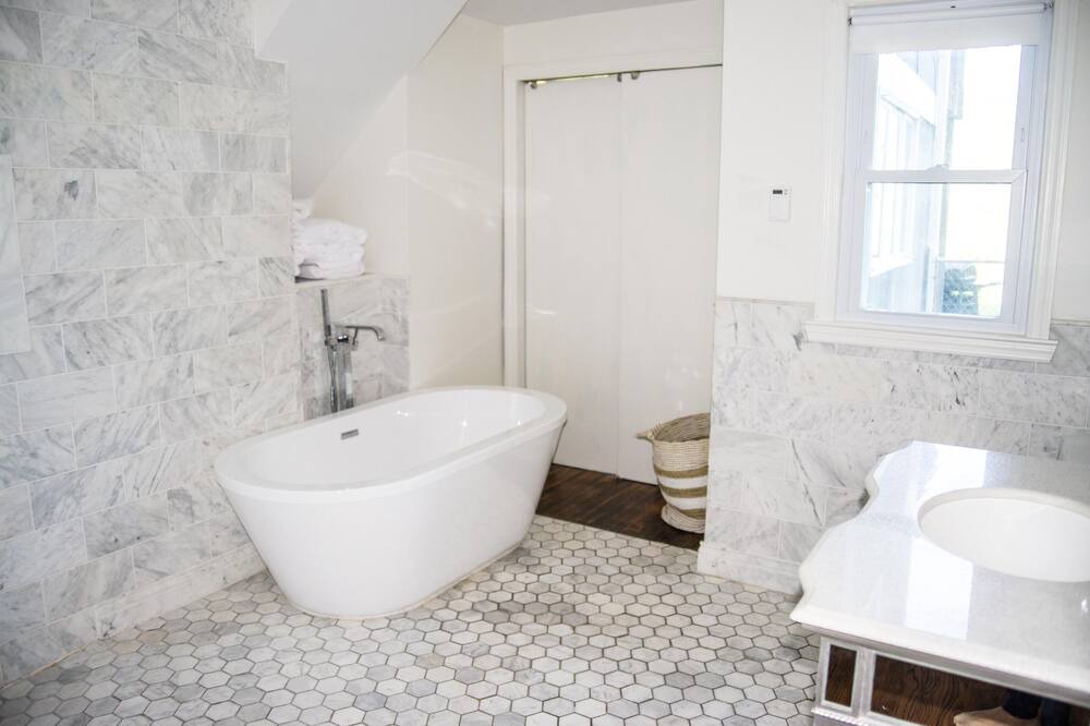 Photo of Bathroom in Highland Falls