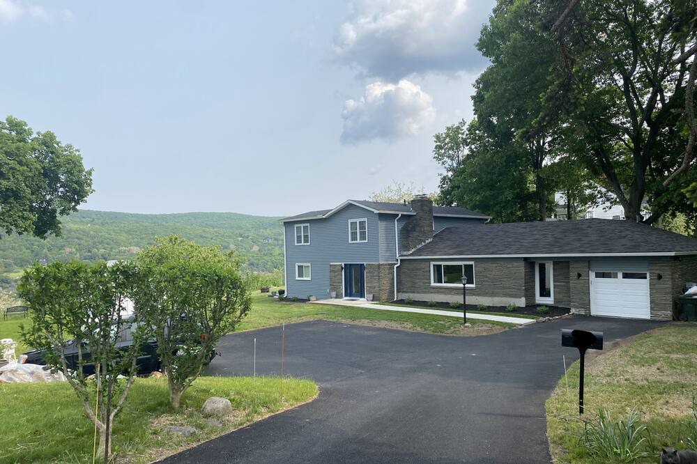 Photo of Others in Highland Falls