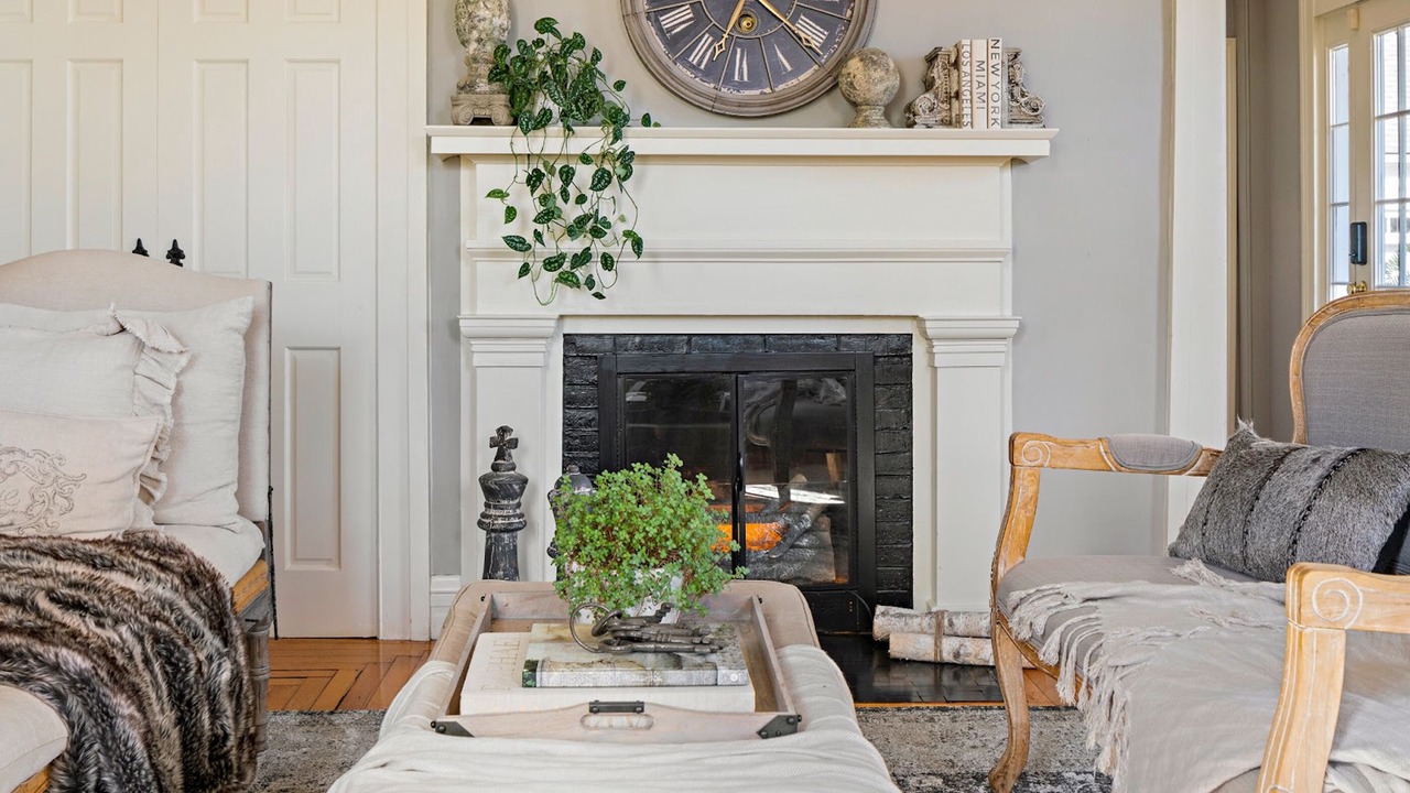 Photo of Others in Thompson