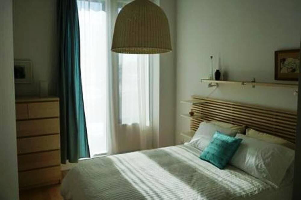 Photo of Bedroom in La Petite-Patrie