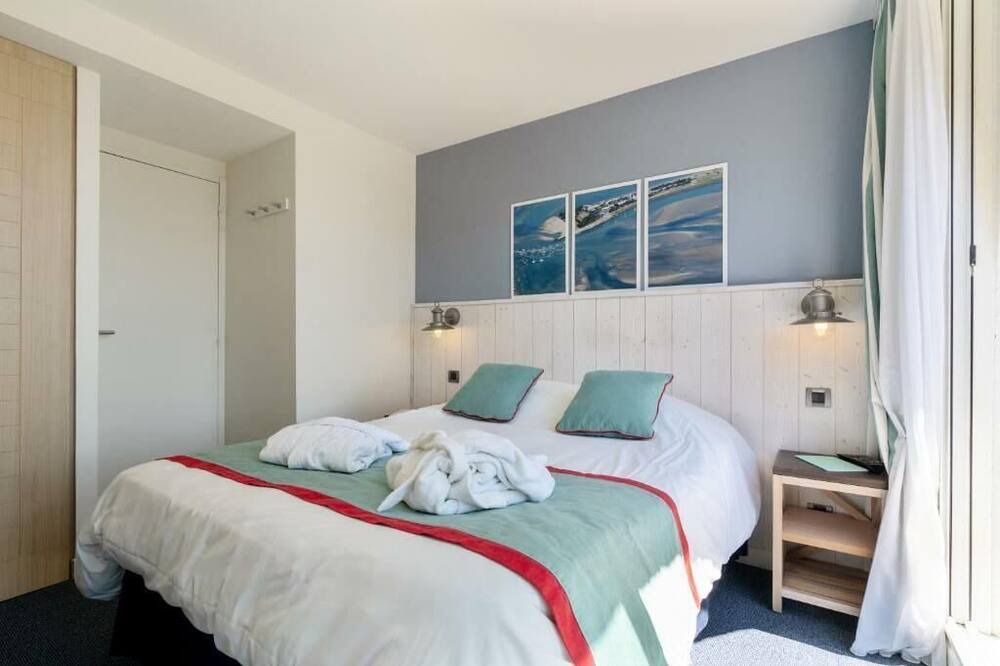Photo of Bedroom in Le Pouliguen